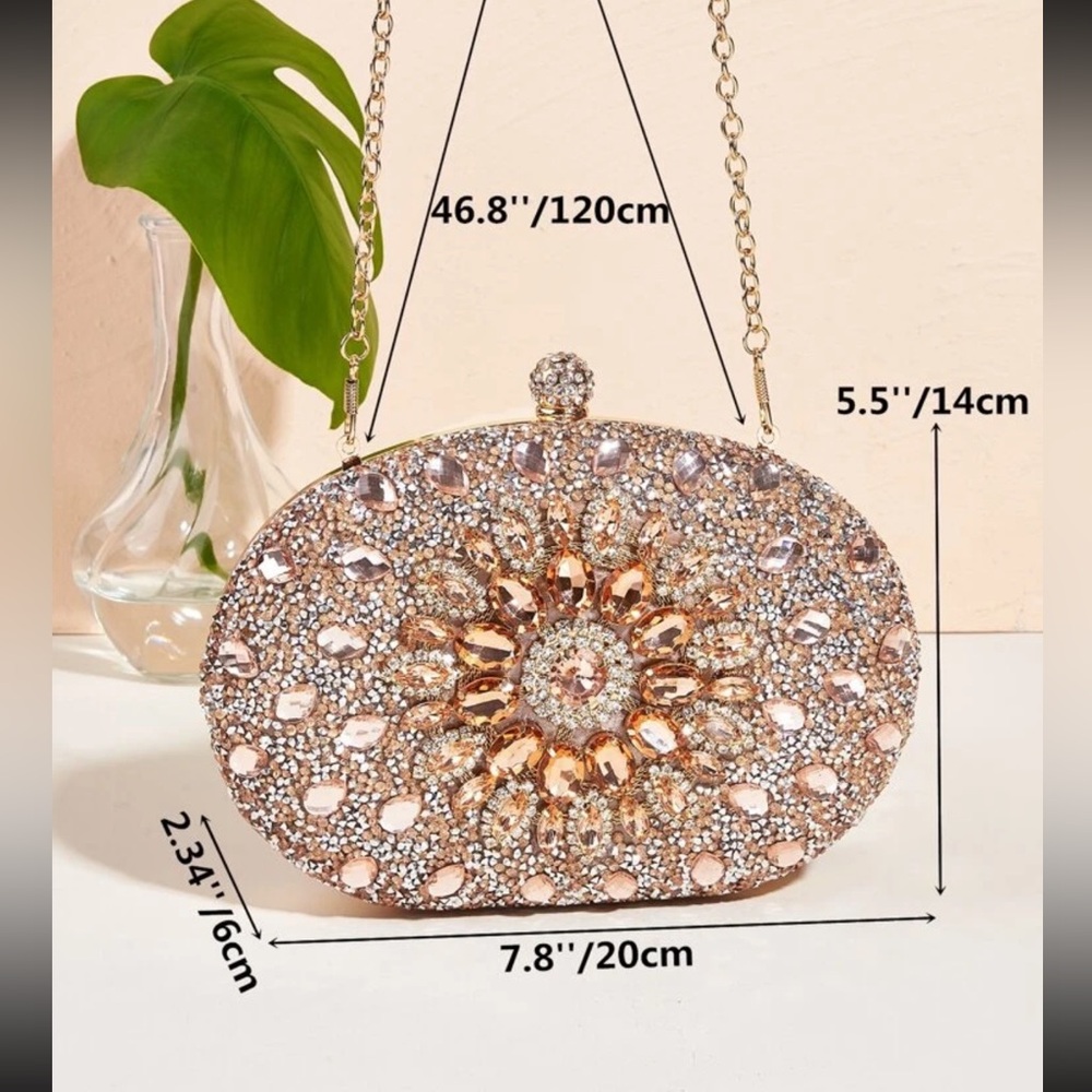 Elegant Gold Crystal Clutch - Picture 2 of 7
